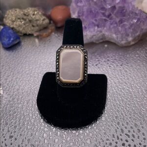 3.4.26-30 Stunning 925 Silver Mother of Pearl & Marcasite Ring 💍 (8)